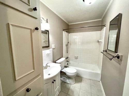 2213 Washington St, Pearland, TX 77581-4039