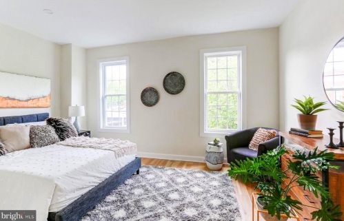 241 Elm St, Lancaster PA  17603-3445 exterior