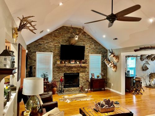3682 Hilton Dr, Johns Island, SC 29455-7806