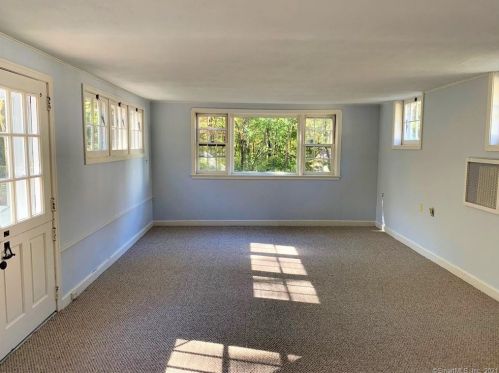183 Westport Rd, Wilton CT  06897-4638 exterior