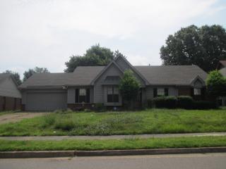1054 Dove Hollow Dr, Cordova, TN 38018-7828