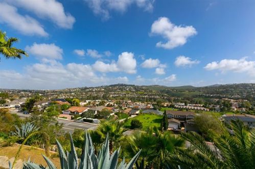 2654 Galicia Way, Carlsbad, CA 92009-8140