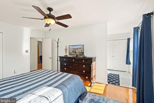 7909 Pebble Brook Ct, Springfield VA  22153-2618 exterior