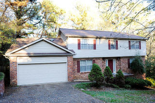 1725 Starboard Dr, Hixson, TN 37343-4674