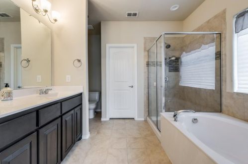 128 Creek Terrace Dr, Fort Worth TX  76131-3146 exterior