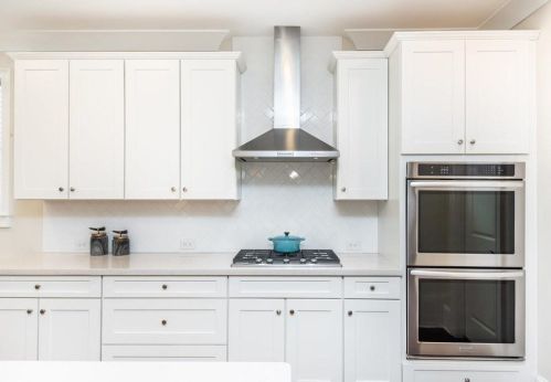 3486 Brookleigh Ln, Atlanta GA  30319-2218 exterior