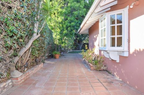 915 Hilda St, Anaheim CA  92806-4844 exterior