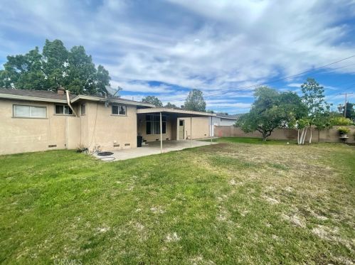 1936 Harle Ave, Anaheim CA  92804-6020 exterior