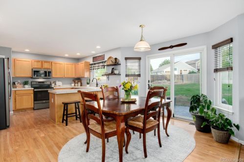 21984 Oxford Pl, Denver CO 80014-5137 exterior