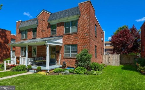 933 Madison St, Lancaster, PA 17602-2425