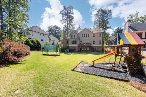 6470 Long Is Dr, Atlanta GA  30328-3043 exterior