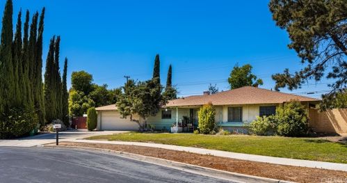 18201 Kirkwood Ave, Santa Ana, CA 92705-1254