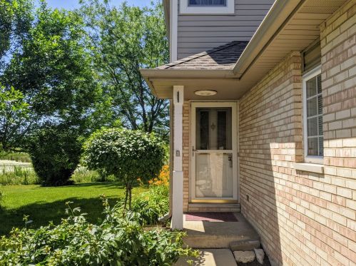 2172 Adobe Dr, Addison, IL 60101-1589