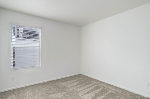 21051 60th Ave, Denver CO  80019 exterior