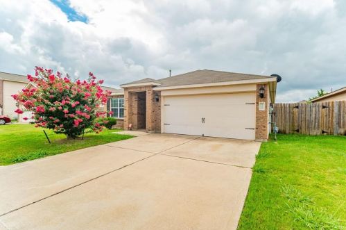 509 Noble Grove Ln, Fort Worth TX  76140-7535 exterior