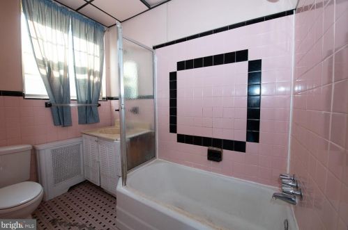 2228 13 St, Philadelphia PA  19133-1009 exterior