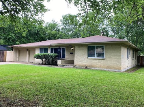 1352 Dell Oak Dr, Dallas, TX 75217-1303