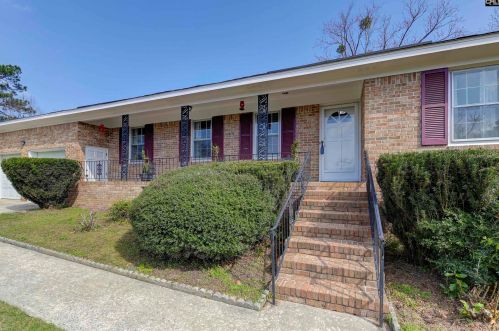 107 Cherry Ln, Cayce-West Columbia, SC 29033-2301