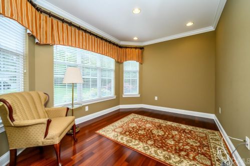 10 Monaco Dr, Trenton NJ  08691-3749 exterior