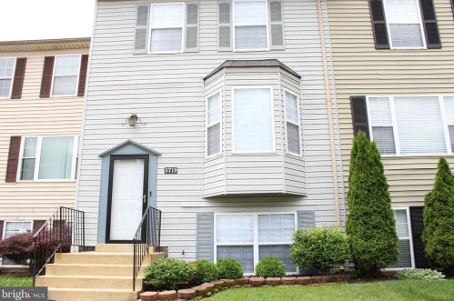 5719 Regency Ln, Forestville, MD 20747-3800