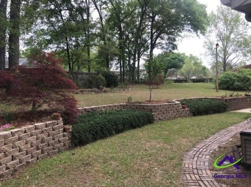 117 Crestwood Ct, Lithonia, GA 31028-1414