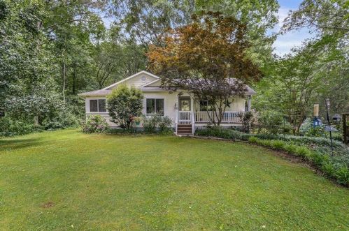 1466 Price Rd, Dawsonville, GA 30534-5752