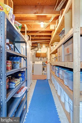 8634 Langport Dr, Springfield VA  exterior