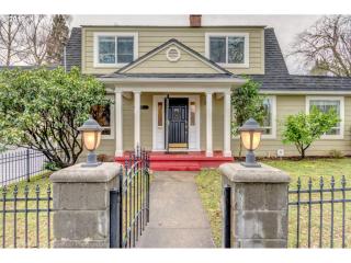 1708 Claybourne St, Portland, OR 97202-5548