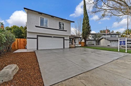 7085 Valley Forge Dr, Gilroy, CA 95020-6316