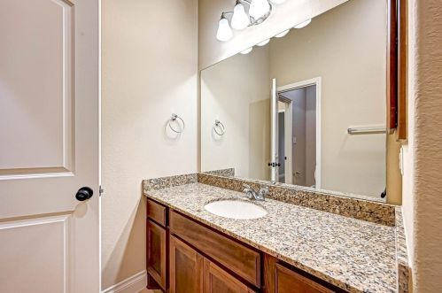 1813 Callaway Cove Ct, Richmond TX 77471-6664 exterior