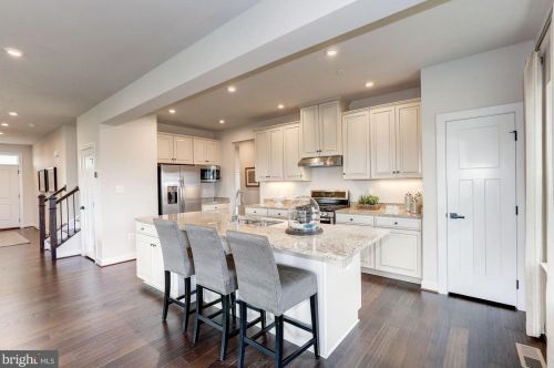 31 Winifred Dr, Hanover PA 17331-9714 exterior