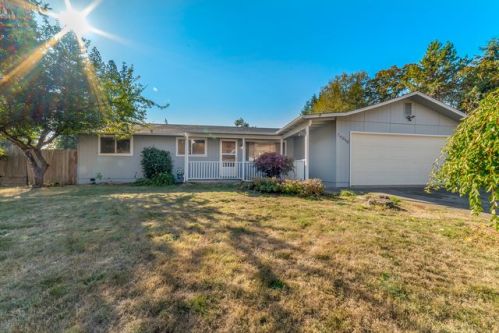 24946 Woodland Ave, Veneta, OR 97487-9706