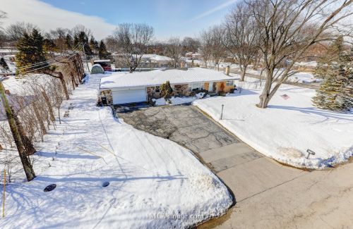 1110 Drake Ter, Wheeling, IL 60070-1004