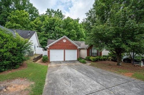 3217 Liberty Commons Dr, Kennesaw GA  30144-2322 exterior