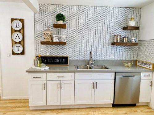 9465 Garfield St, Riverside CA  92503-3709 exterior