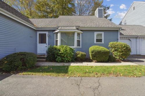 123 Old Towne Rd, Cheshire, CT 06410-3156