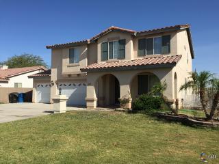 1221 Turquoise St, Calexico, CA 92231-4050