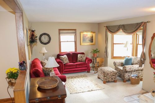 1944 Greenbrier St, Saint Paul MN  55117-2214 exterior