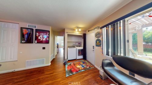 1025 Jasmine St, Redlands CA  92374-4925 exterior