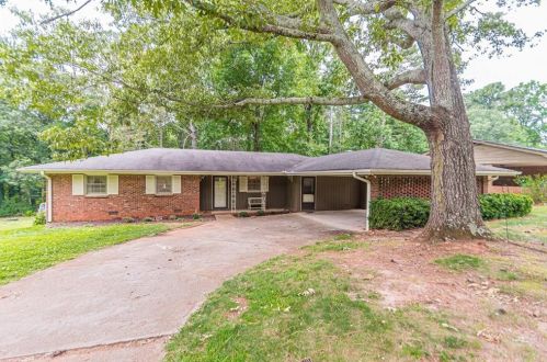 1236 Briarbrook Ct, Stone Mountain, GA 30083-2204