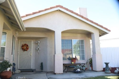 18815 Bob White Ct, Bloomington, CA 92316-2753