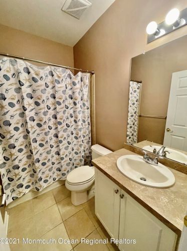 431 Ml Pond Way, Tinton Falls NJ 07724-2477 exterior