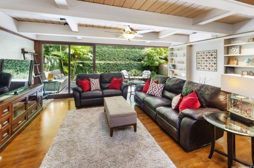 3141 Paty Dr, Honolulu, HI 96822-1437