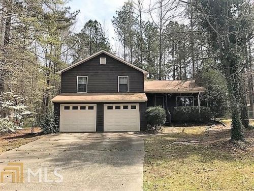 145 Lakeside Dr, Porterdale, GA 30016-7136