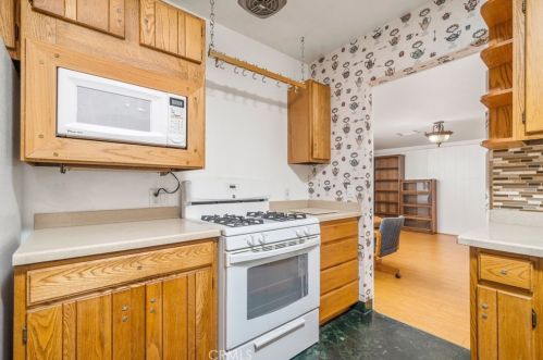 4373 Conning St, Riverside CA  92509-2519 exterior