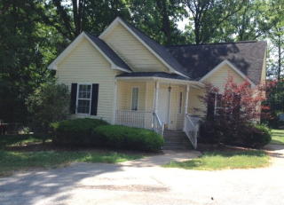 1122 Laurel Ave, Greenwood, SC 29649-1726