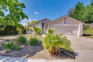 2738 Victoria Ave, Carlsbad, CA 92010-2145