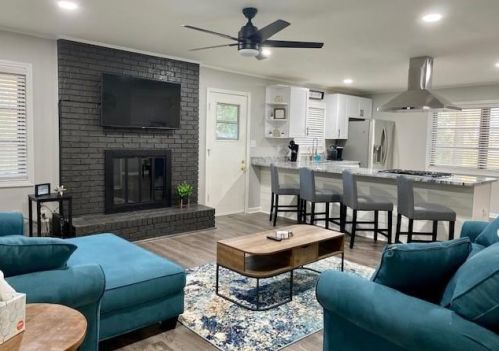3415 Forrest Hl Dr, Atlanta GA  30354-1520 exterior