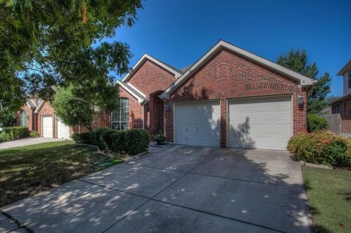 7944 Adobe Dr, Fort Worth, TX 76123-4606