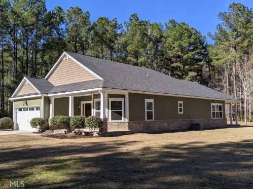 570 Log Landing Rd, Stillwell, GA 31329-5031